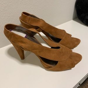 Cognac suede heels